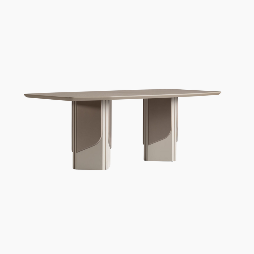 Ricamo Dining Table