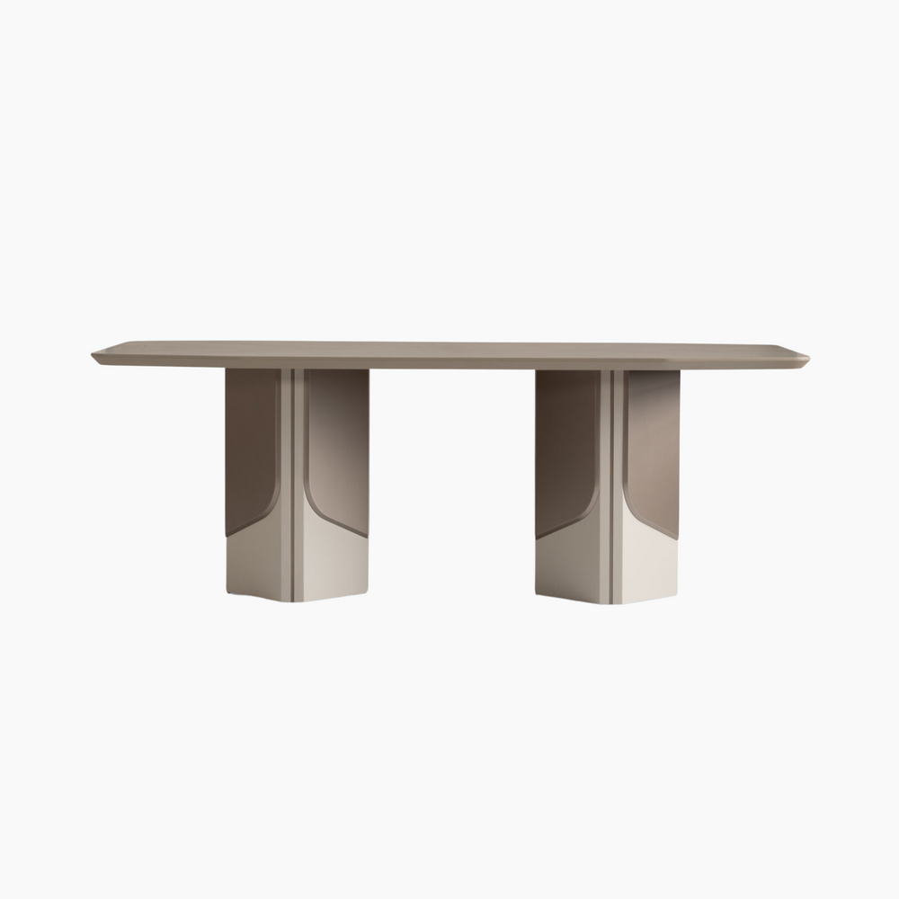 Ricamo Dining Table