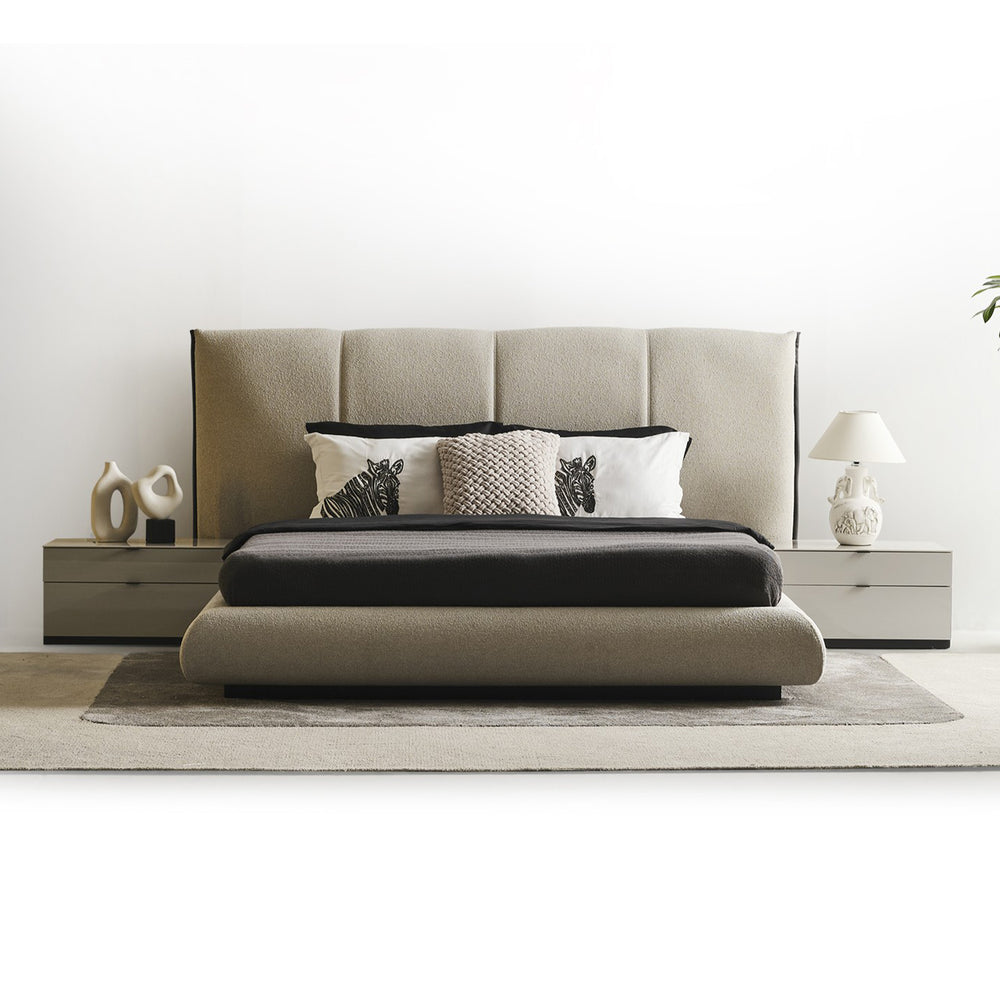 Moon Queen Bedstead (180*200 cm)